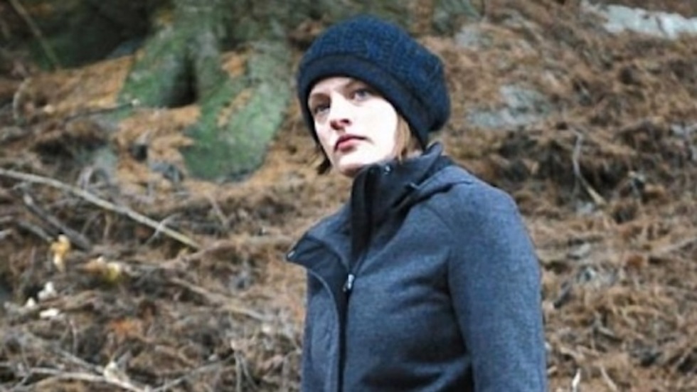 Elisabeth Moss & Holly Hunter Talk About Stretching Out In Jane Campion's 'Top of the Lake'
