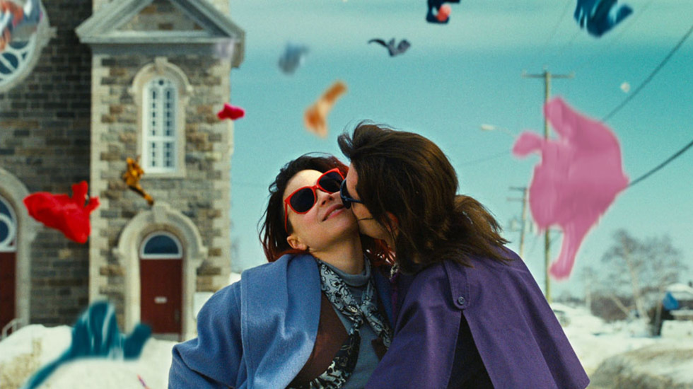 7 Unconventional Romances To Stream This Weekend