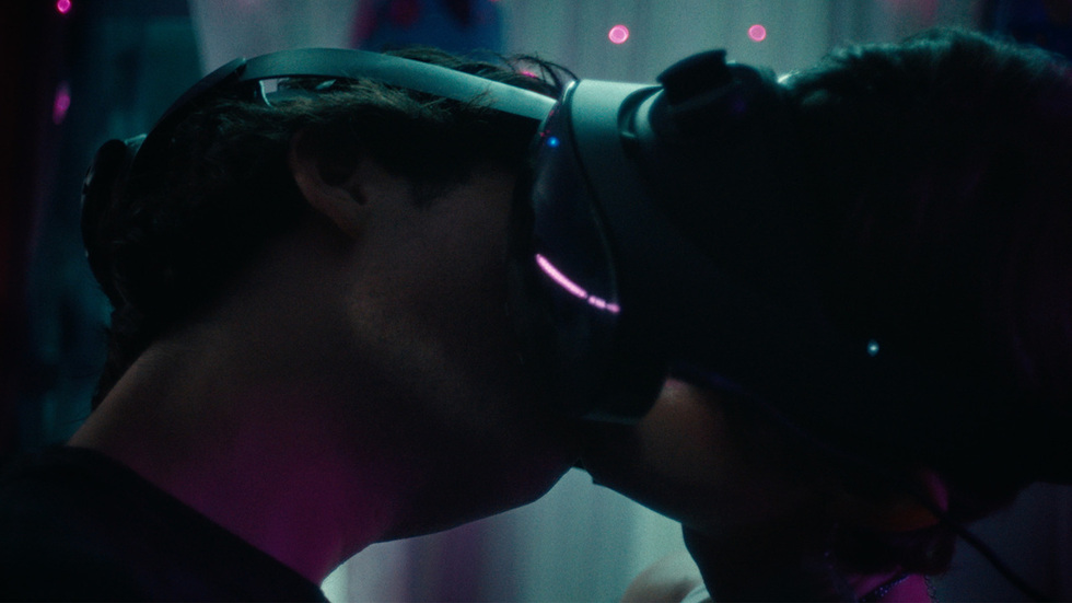 Shorts: The Dark Web