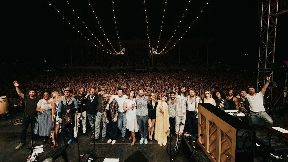 Mumford & Sons: The House Band