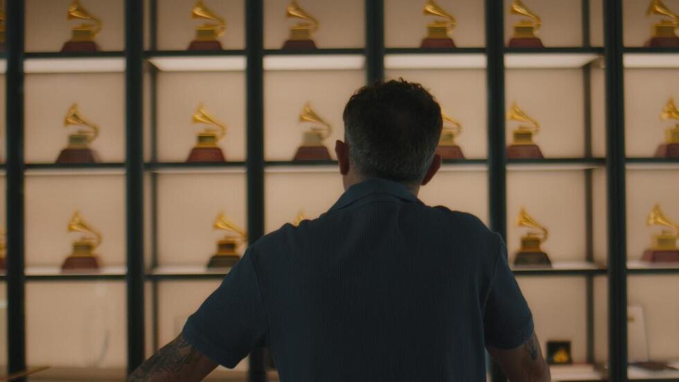 ALEJANDRO SANZ: WHEN NO ONE SEES ME